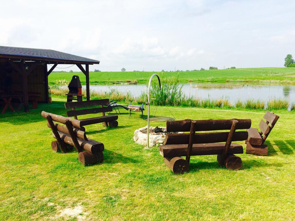 Agro Nad Stawem Villa Zukowo Bagian luar foto