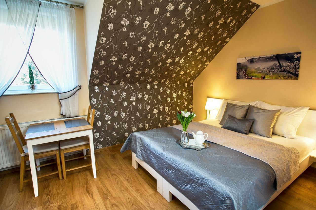 Agro Nad Stawem Villa Zukowo Bagian luar foto