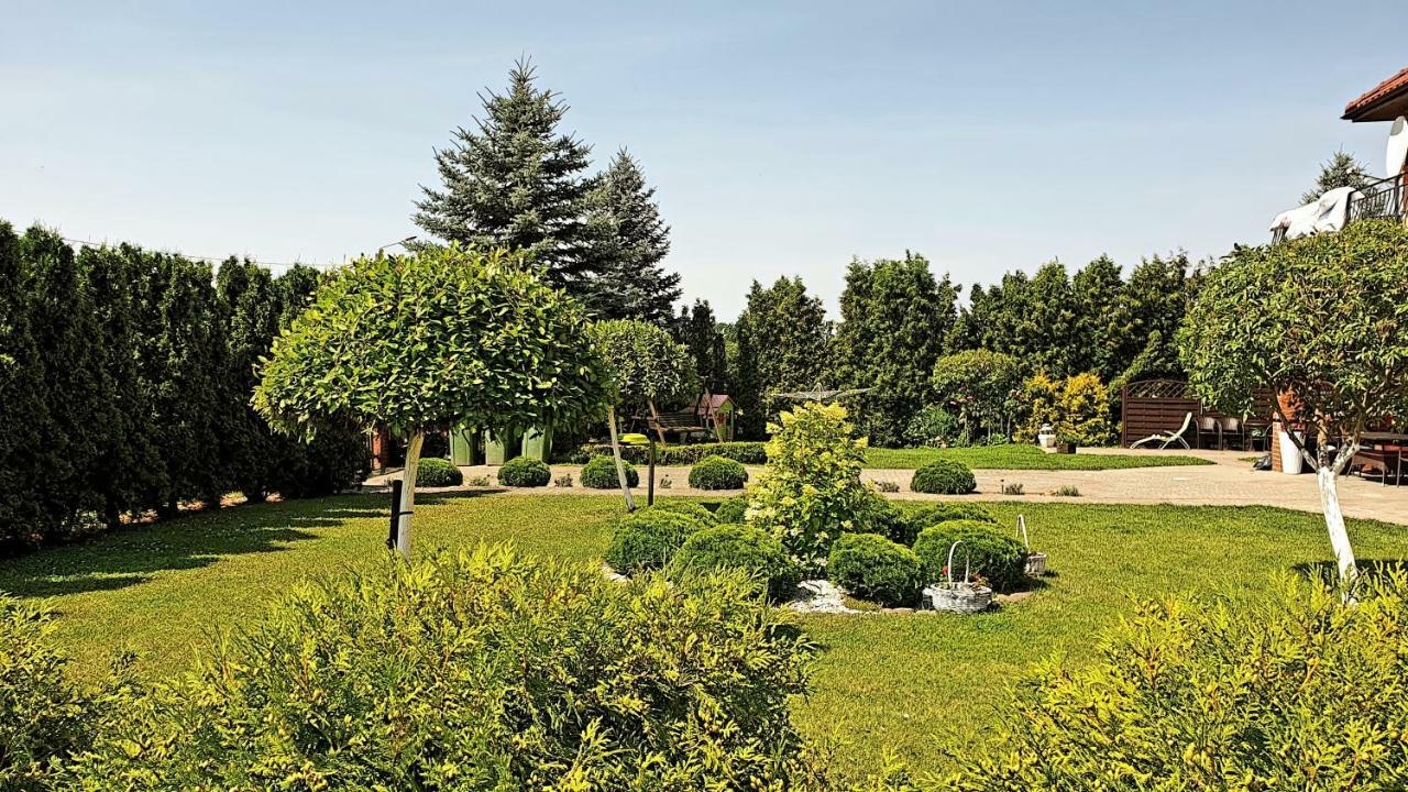 Agro Nad Stawem Villa Zukowo Bagian luar foto